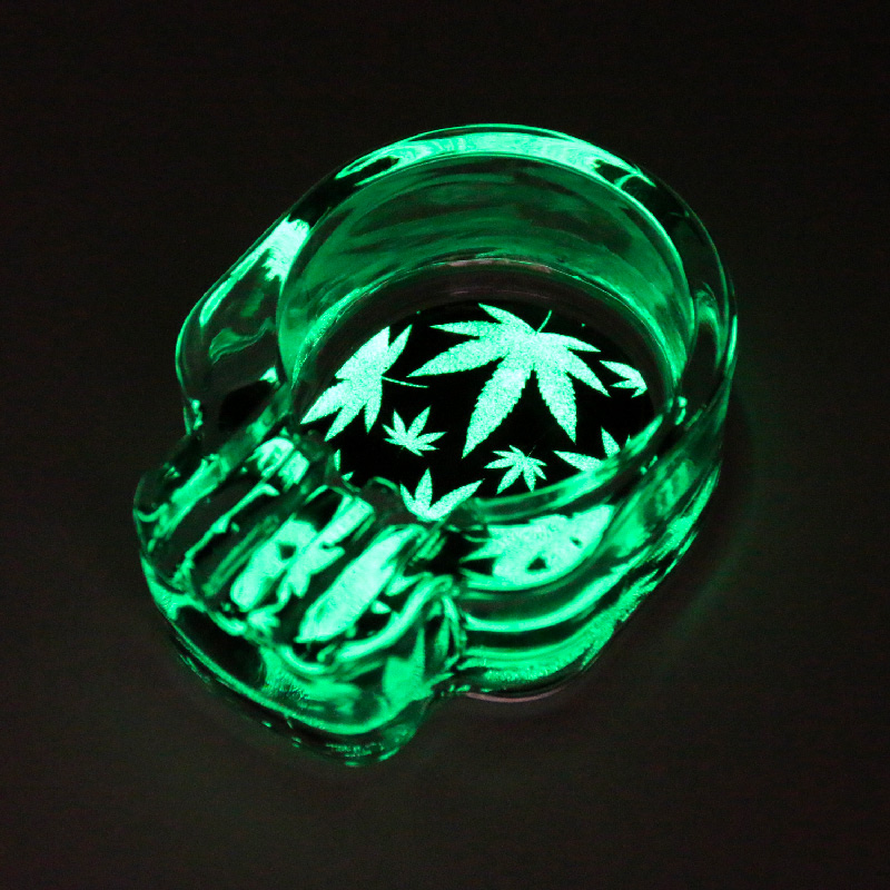 Cendrier transparent fleur de cbd fluorescent
